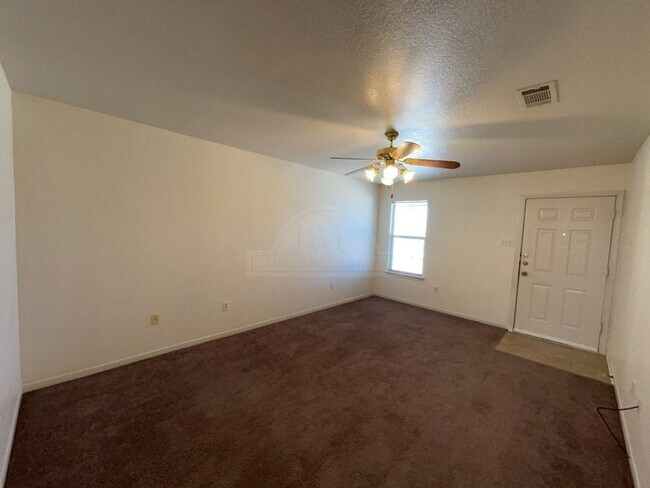 Photo - 1006 Circle M Dr Unit 1006 Circle M B