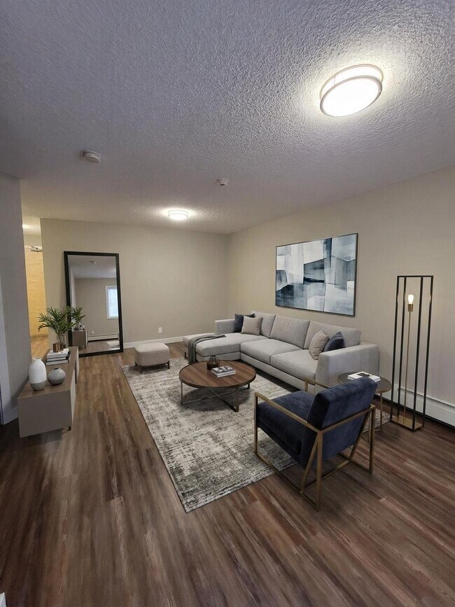 Photo - 16315 96A Av NW Unit 105C