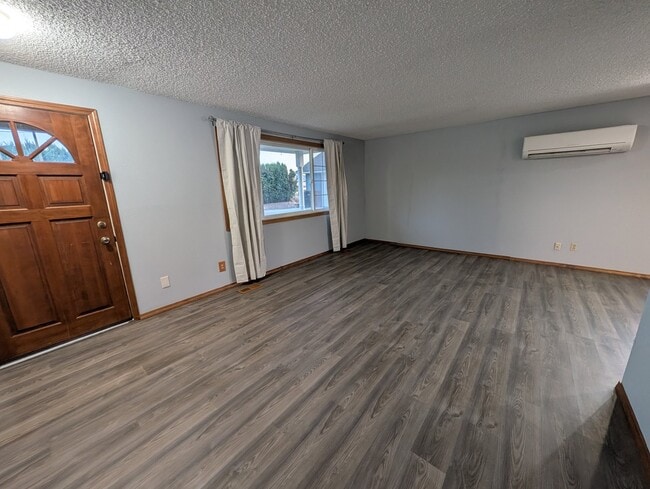 13701 Douglas Rd