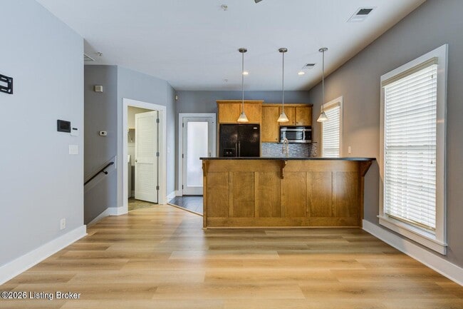 Photo - 10606 Norton Commons Blvd