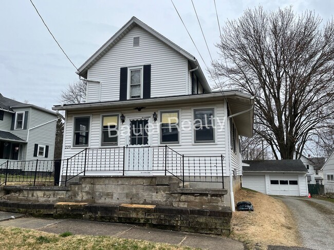 Photo - 3 -4 Bedroom Home Near Brookside Park