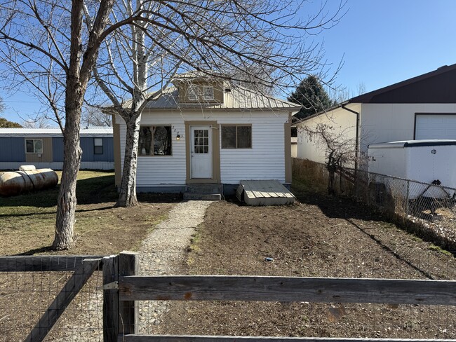 Building Photo - 2273 1st St W