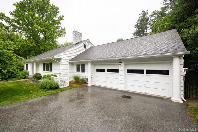 Photo - 46 Barnard Ave