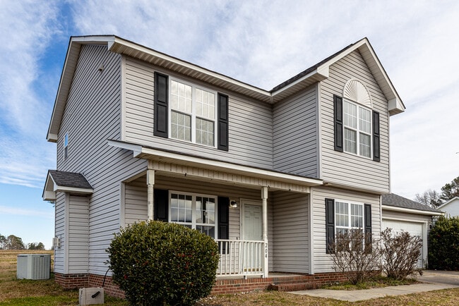 Building Photo - 204 Landmark Dr