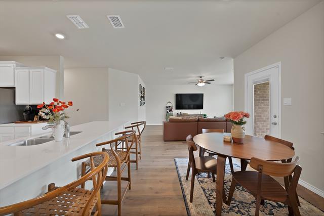 Photo - 9720 Lariat Dr