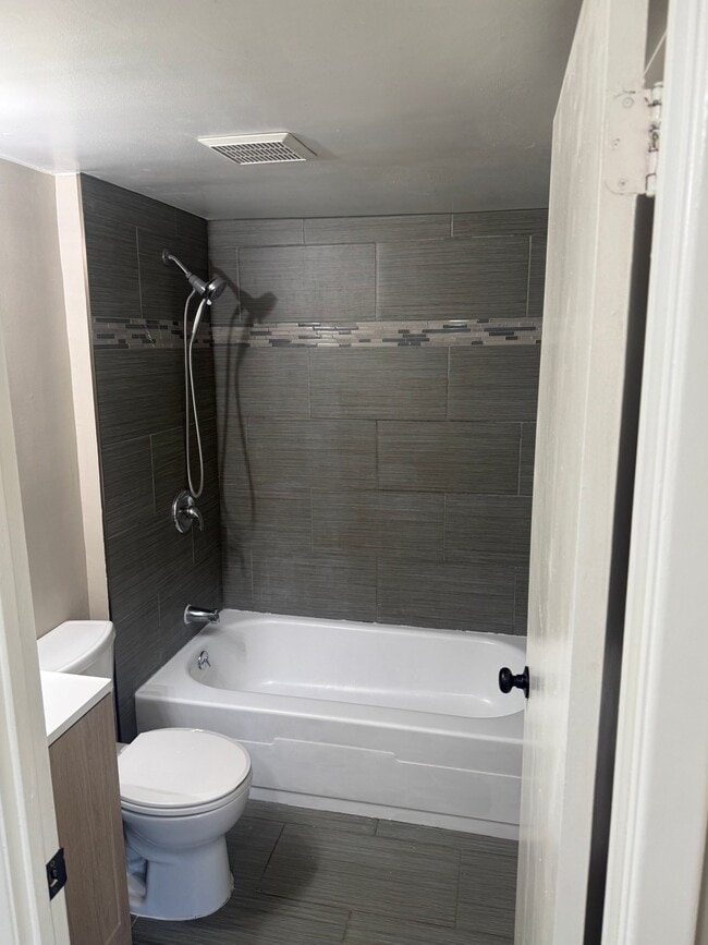 Photo - 125 Clubhouse Dr SW Unit 7