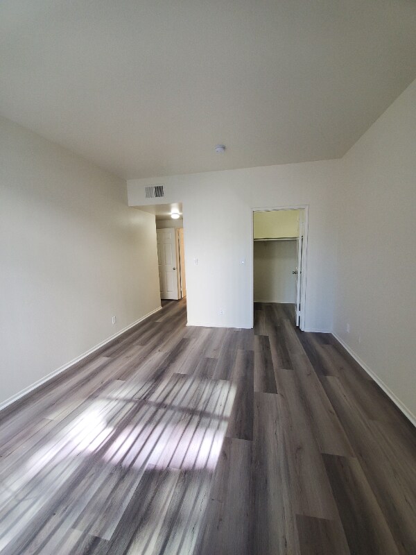 Photo - 4343 Whitsett Ave Unidad 103