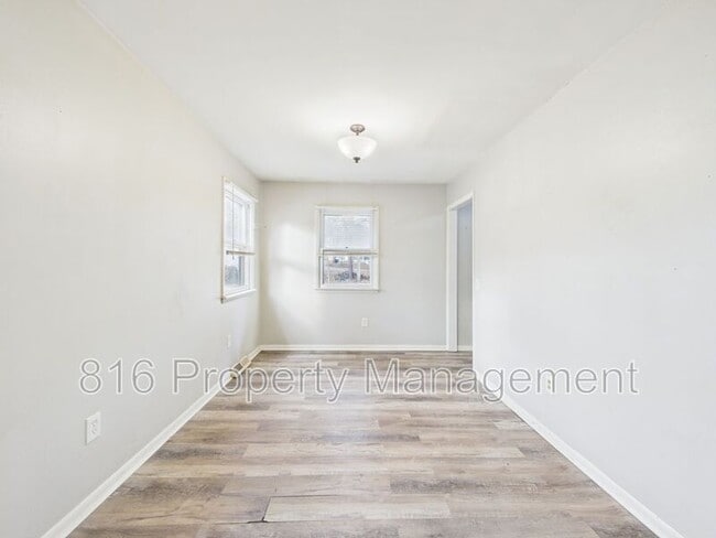 Photo - 405 E Culton St