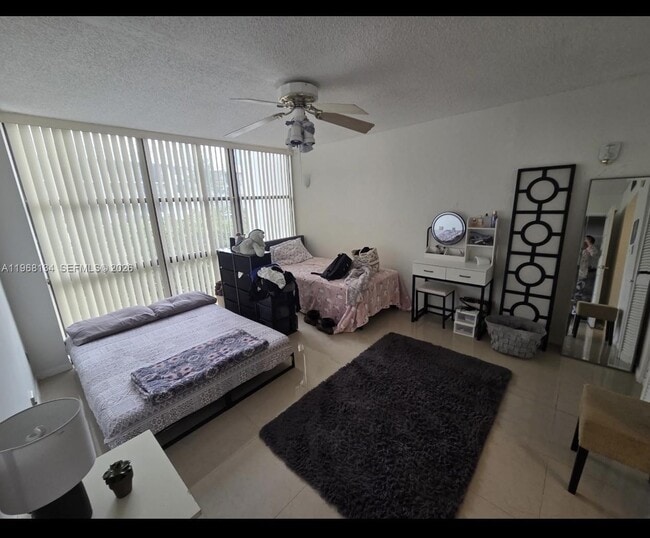 Photo - 17021 N Bay Rd Unit 409