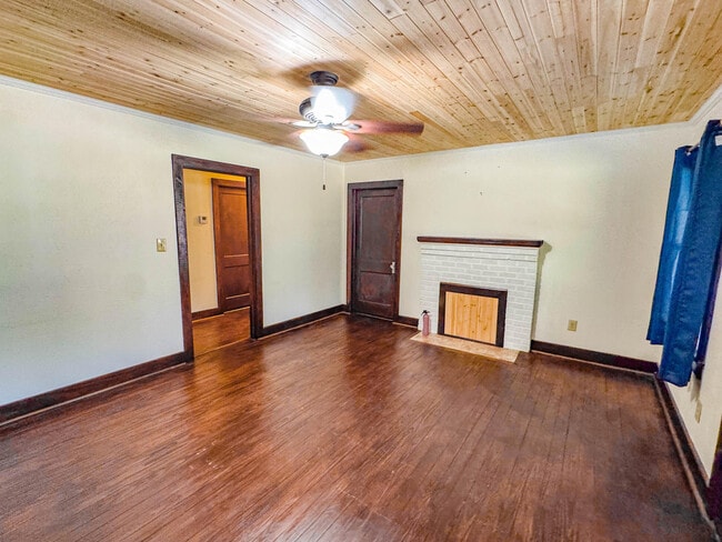 Photo - 3204 Ray Owens Rd