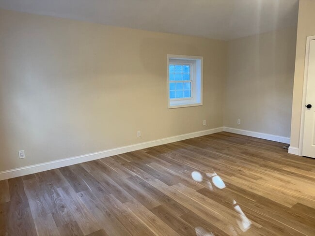 211 Carpenter St Unit C