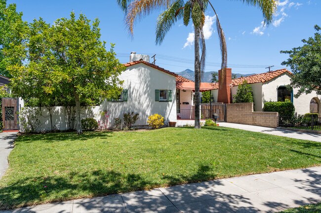 Photo - 2435 E Villa St