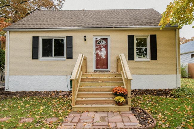 Building Photo - 101 Blakeslee Ave Rental