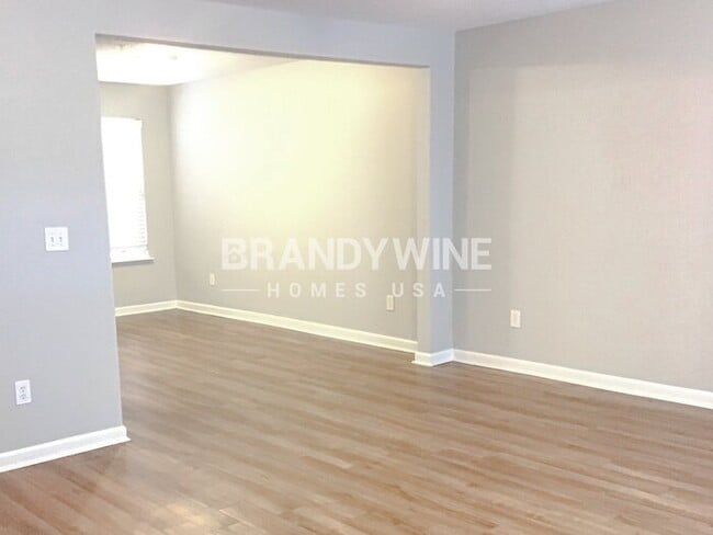 Photo - 168 Watercress Ct
