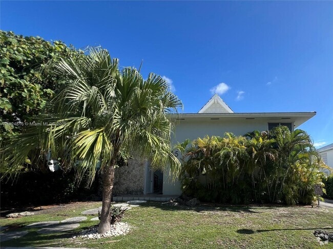 Building Photo - 195 Sunrise Dr Unit 4 Rental