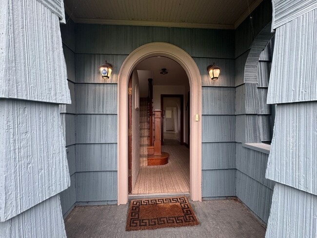 Photo - Farmhouse Short Term Partially Furnished (Available now through September)