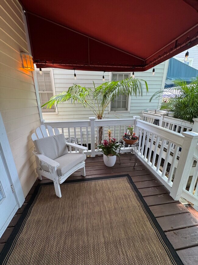 818 White St Unit 5