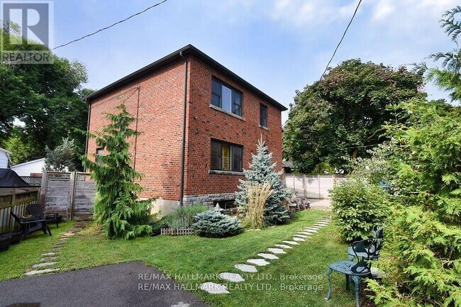 Photo - 6 Thirty First St Unit UPPER