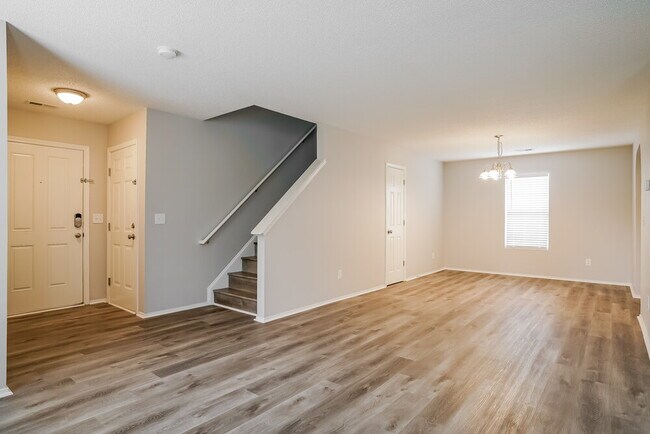 Photo - 1024 Mailwood Dr
