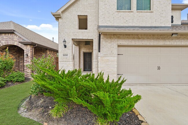 Photo - 6018 Bristol Spur Ln