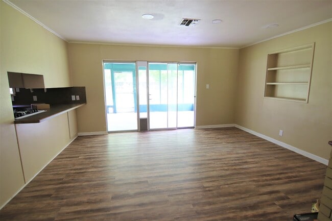 Photo - 880 Morning Glory Dr