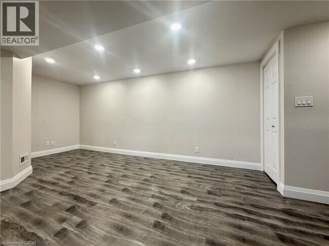 Photo - 66 Nine Pines Rd