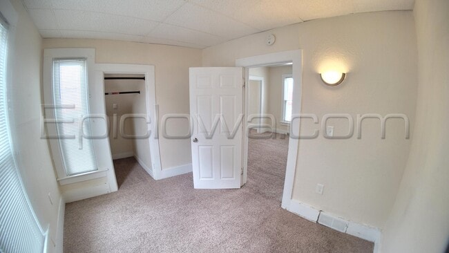 Photo - 1001 C Ave NW