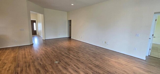 Photo - 4085 SW 49th Ave