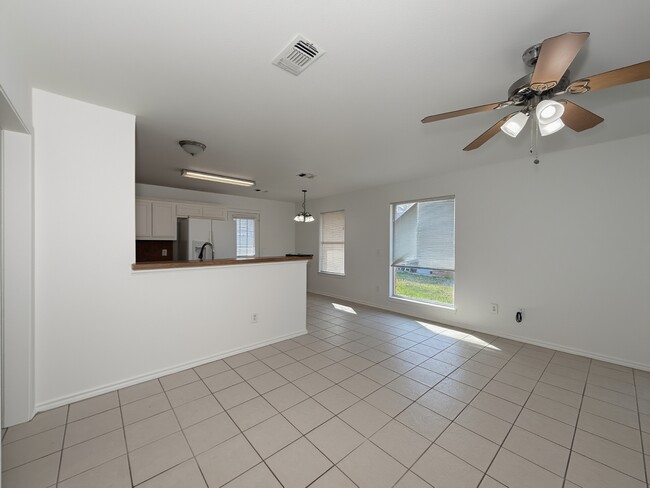 Photo - 919 Farmington Rd