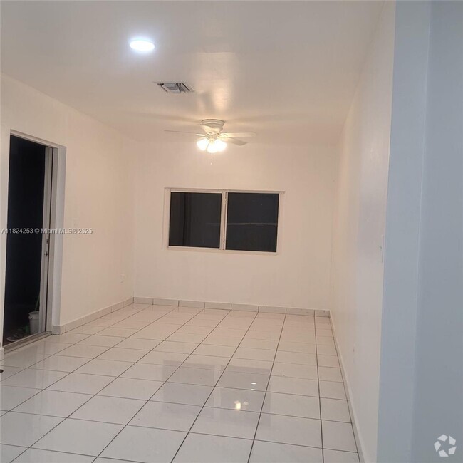 Building Photo - 9370 SW 24th St Unit 2 Rental