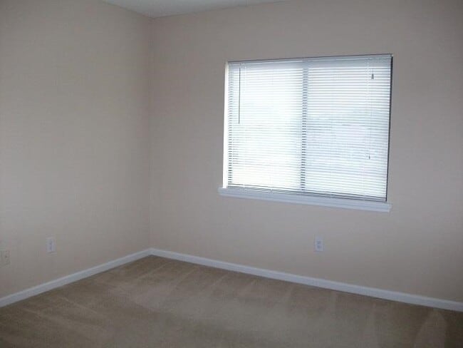 Photo - 9 Hannah Cole Dr