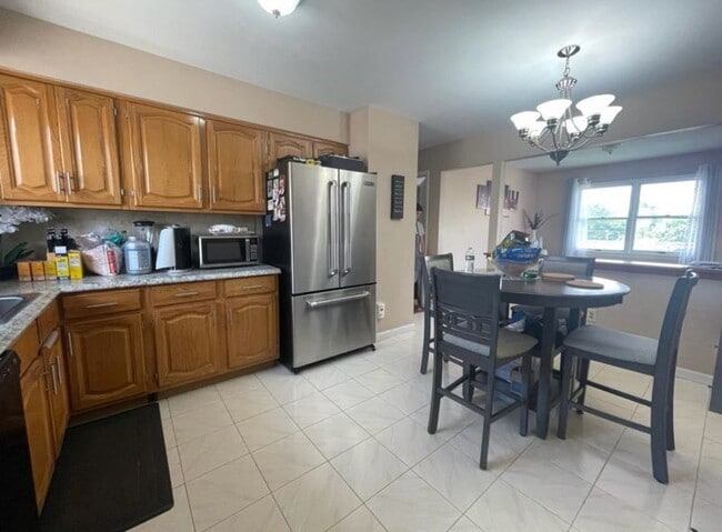 14 Lincoln Pl Unit Fl 2