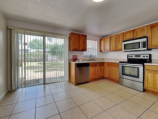 Photo - 3416 Myrica St
