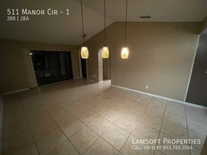 Photo - 511 Manor Cir
