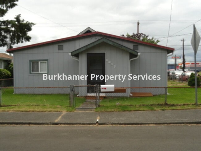 Building Photo - 1317 Cherry St Rental