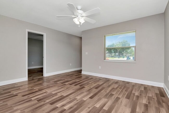 Photo - 3/2 Duplex in Bradenton