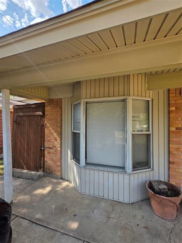 Photo - 2539 Hillsboro Ave