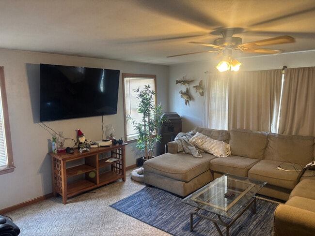 Building Photo - 3609 N 85th St Rental