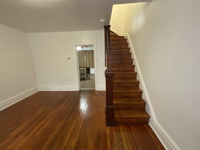 Photo - 2006 Holly St