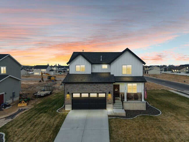 Photo - Beautifully Updated Home in Prime Syracuse Location