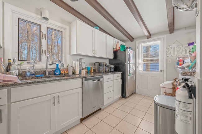 Photo - 5 Cobblestone Rd