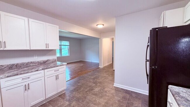 Photo - Venetian Hills Hidden Gem! 3 Bed - 2 Bath Near Fort McPherson, Available NOW!