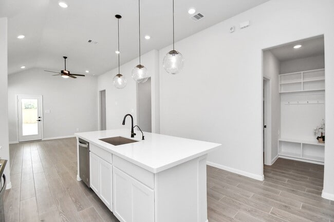 Photo - 19807 Palomino Pr Trl