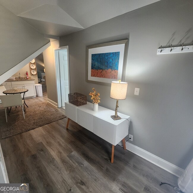 Photo - 865 Moreland Ave SE
