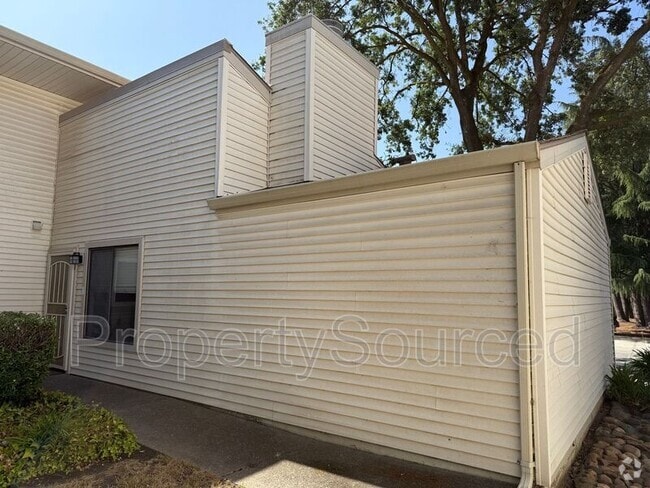 Building Photo - 700 McCoy Ct Unit #31 Rental