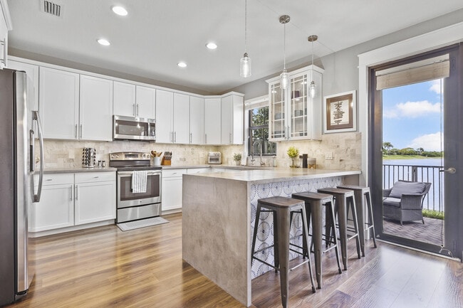 Photo - 8413 Lakeview Trail Townhome