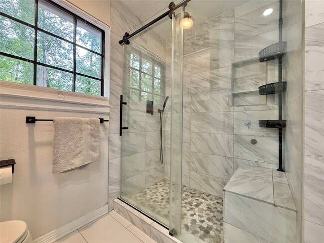 Building Photo - 42 Village Knoll Pl