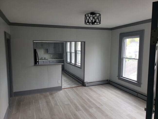 Photo - 397 Circular Ave Unit #2B