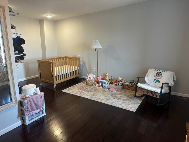 Photo - 128 3rd St NE