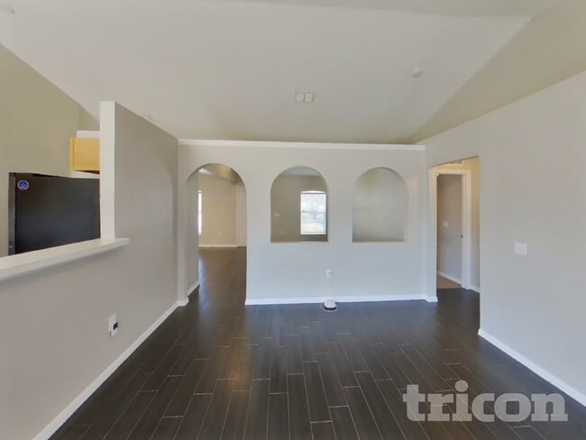 Photo - 5148 Jenson Ave